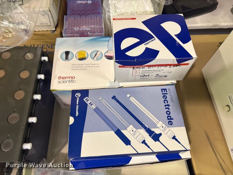 image for item FB8745 Lab equipment