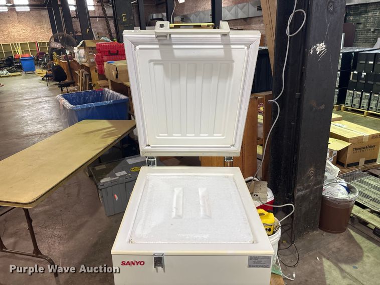 image for item FB8748 Sanyo MDF-C8V1 freezer