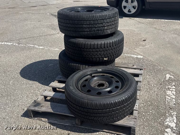 image for item FB8749 (4) Goodyear Eagle tires