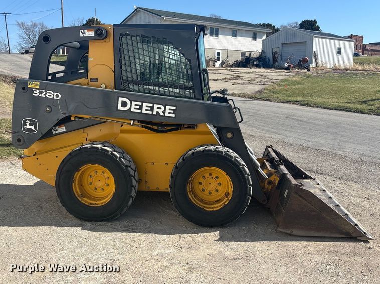 image for item FC4518 2010 John Deere 328D skid steer loader