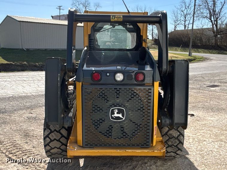 image for item FC4518 2010 John Deere 328D skid steer loader