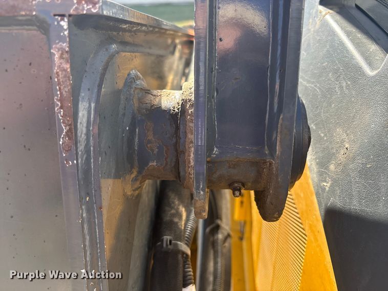 image for item FC4518 2010 John Deere 328D skid steer loader