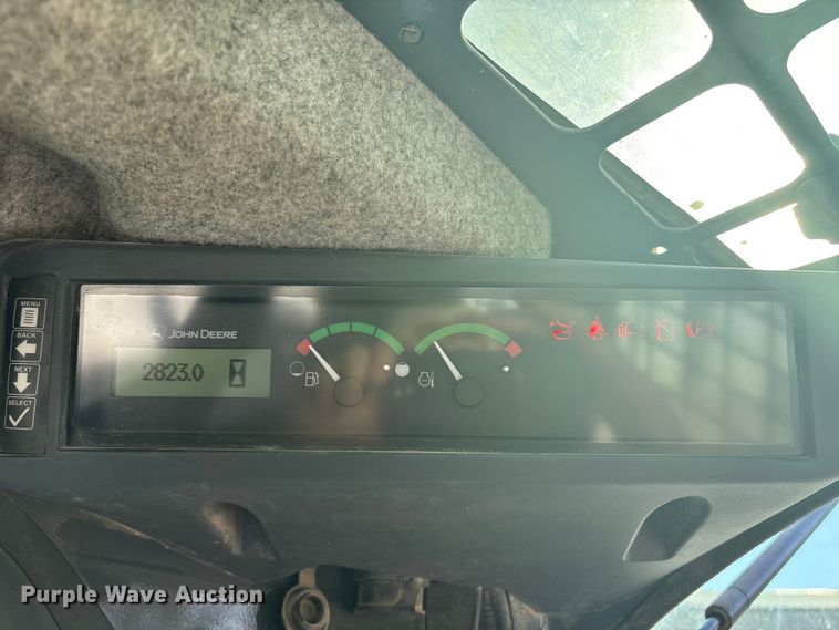 image for item FC4518 2010 John Deere 328D skid steer loader