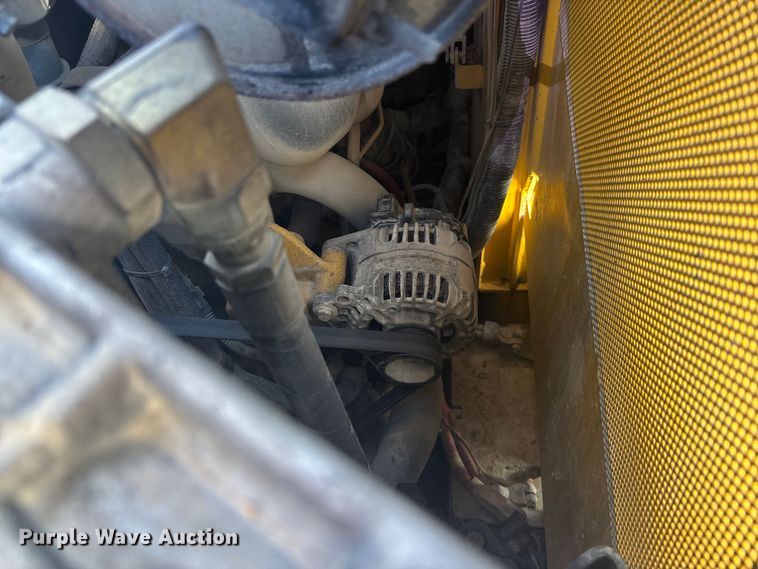 image for item FC4518 2010 John Deere 328D skid steer loader