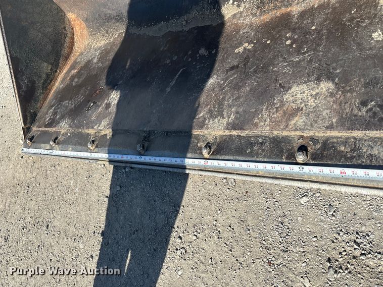 image for item FC4518 2010 John Deere 328D skid steer loader