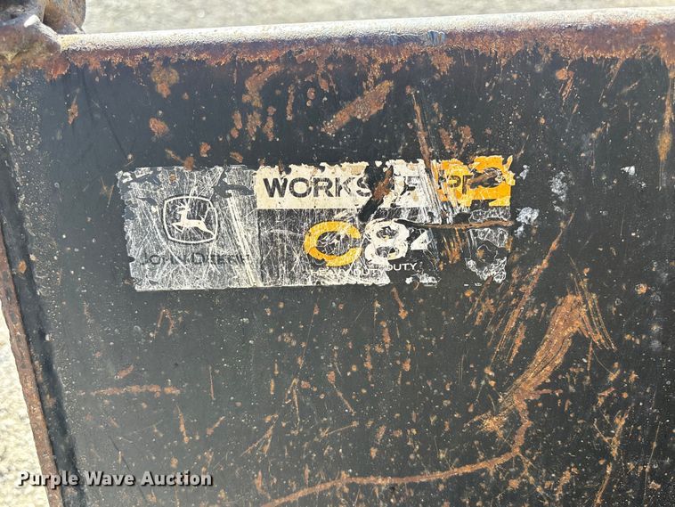 image for item FC4518 2010 John Deere 328D skid steer loader