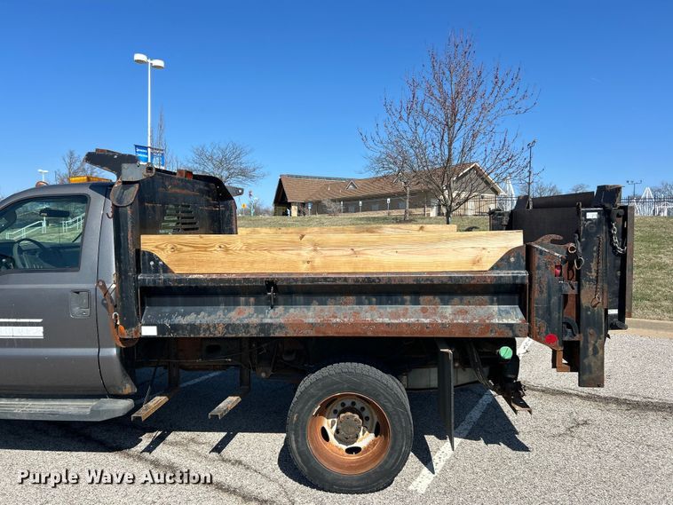 image for item FC5159 2009 Ford F450 XL Super Duty dump truck