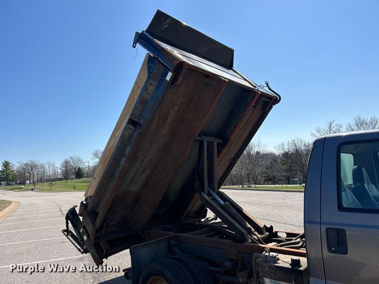 image for item FC5159 2009 Ford F450 XL Super Duty dump truck