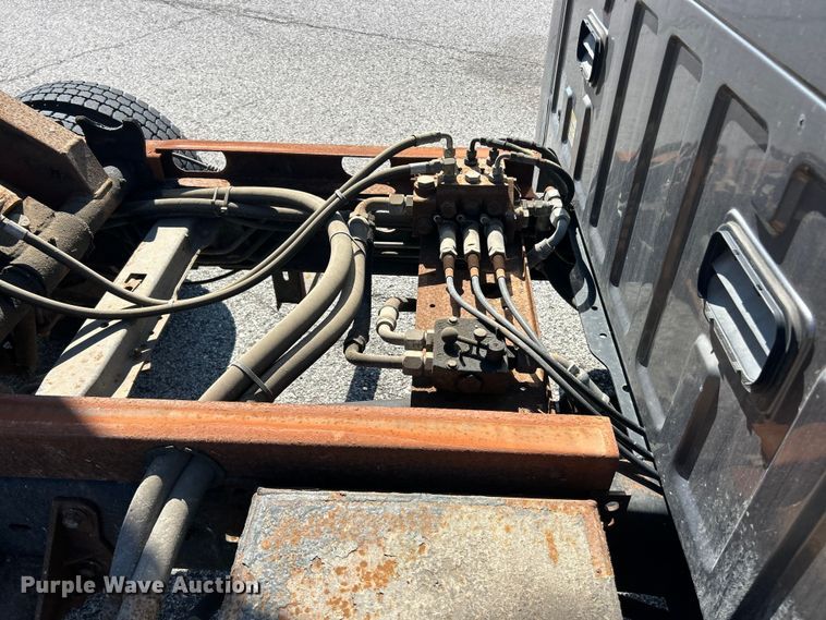 image for item FC5159 2009 Ford F450 XL Super Duty dump truck