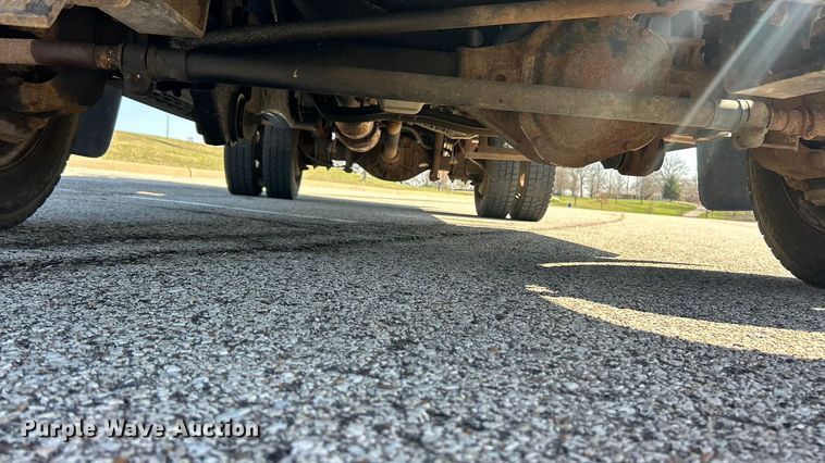 image for item FC5159 2009 Ford F450 XL Super Duty dump truck