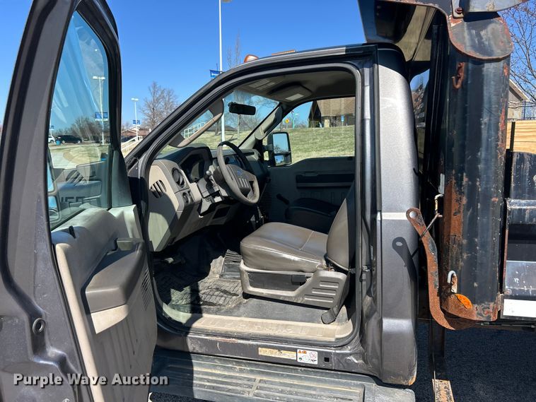 image for item FC5159 2009 Ford F450 XL Super Duty dump truck