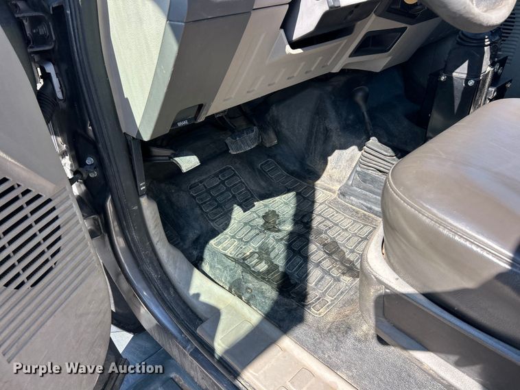 image for item FC5159 2009 Ford F450 XL Super Duty dump truck