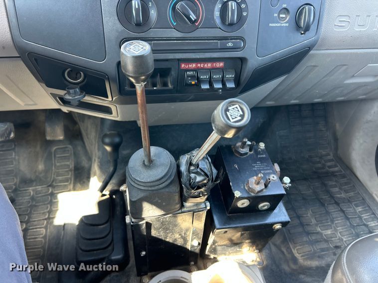 image for item FC5159 2009 Ford F450 XL Super Duty dump truck