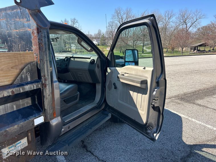 image for item FC5159 2009 Ford F450 XL Super Duty dump truck