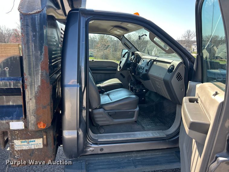 image for item FC5159 2009 Ford F450 XL Super Duty dump truck