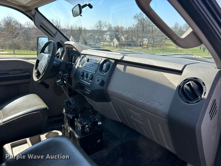 image for item FC5159 2009 Ford F450 XL Super Duty dump truck