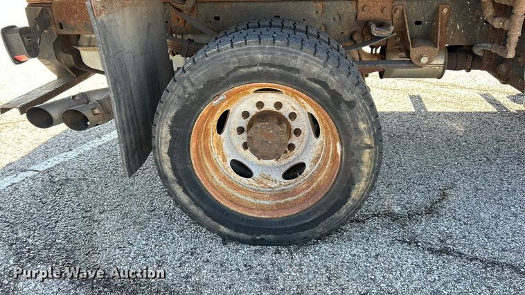 image for item FC5159 2009 Ford F450 XL Super Duty dump truck