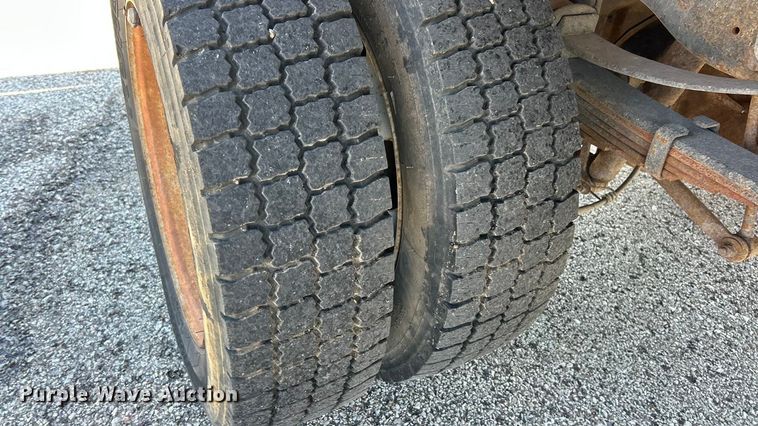 image for item FC5159 2009 Ford F450 XL Super Duty dump truck