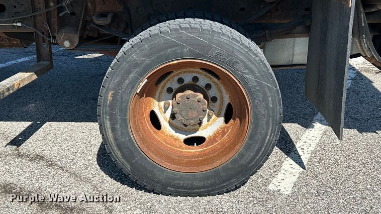 image for item FC5159 2009 Ford F450 XL Super Duty dump truck