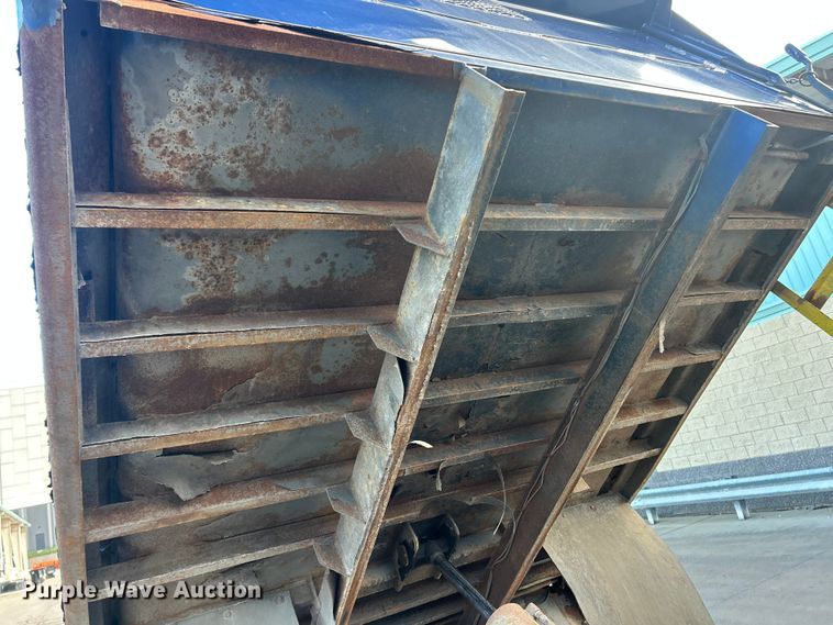 image for item FC5222 2012 Ford F450 XL Super Duty dump truck