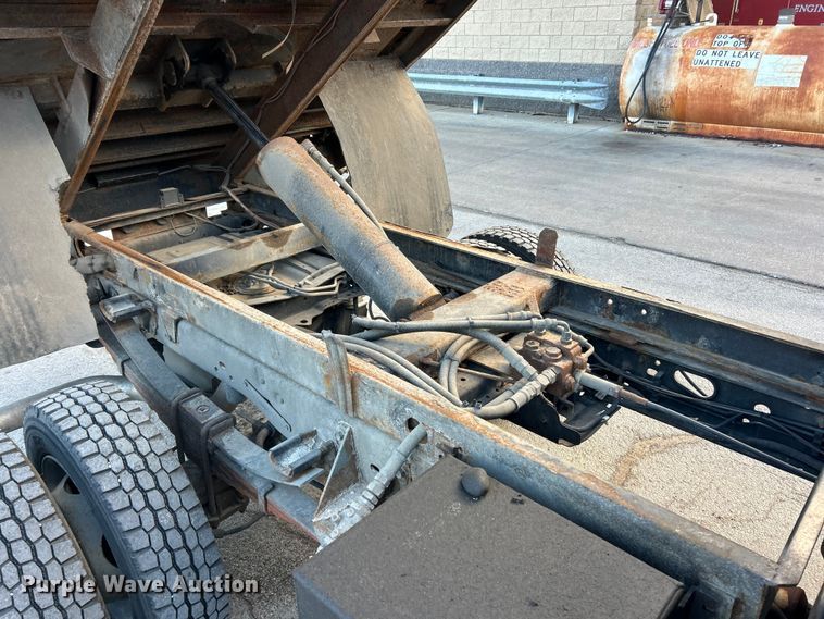 image for item FC5222 2012 Ford F450 XL Super Duty dump truck