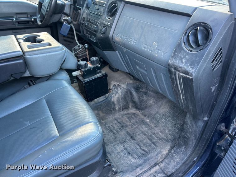 image for item FC5222 2012 Ford F450 XL Super Duty dump truck