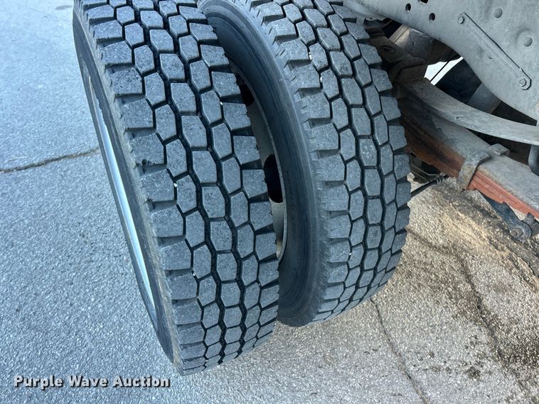 image for item FC5222 2012 Ford F450 XL Super Duty dump truck