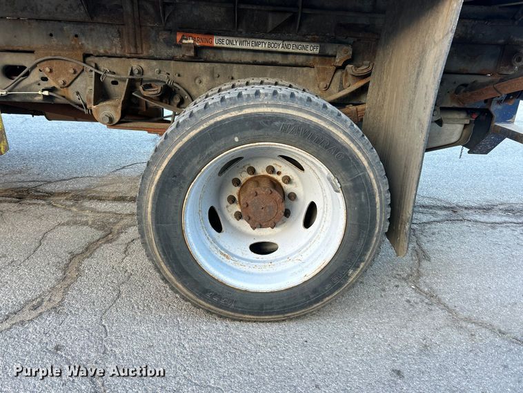 image for item FC5222 2012 Ford F450 XL Super Duty dump truck