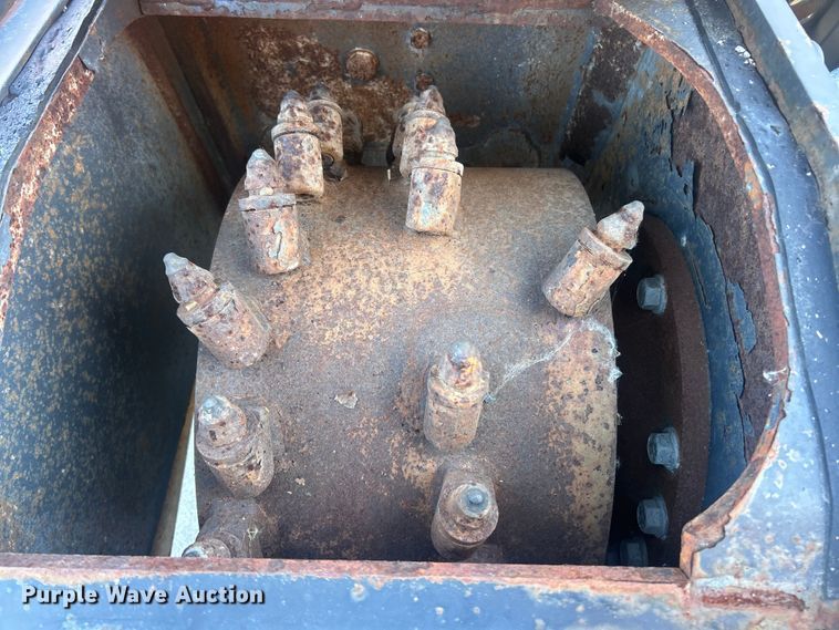 image for item FC5224 2012 Bobcat 18PLA skid steer cold planer