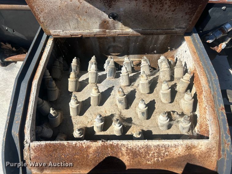 image for item FC5226 Bobcat 24 HYD PLANER skid steer cold planer