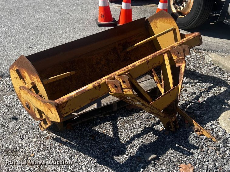 image for item FC5227 1997 Woods R1060 box blade