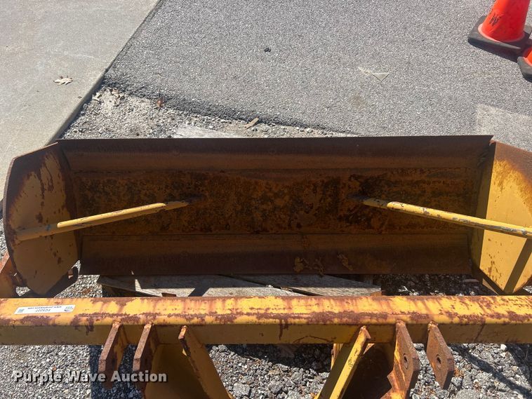 image for item FC5227 1997 Woods R1060 box blade