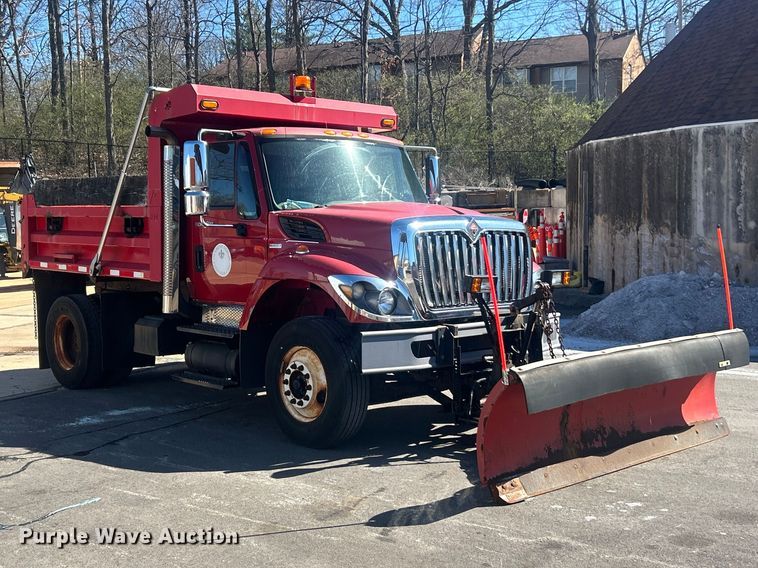 image for item FC5228 2010 International WorkStar 7400 dump truck