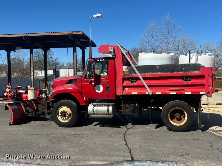 image for item FC5228 2010 International WorkStar 7400 dump truck