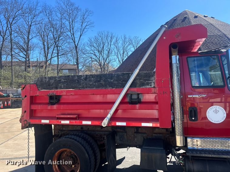 image for item FC5228 2010 International WorkStar 7400 dump truck