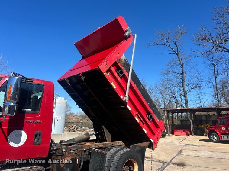 image for item FC5228 2010 International WorkStar 7400 dump truck