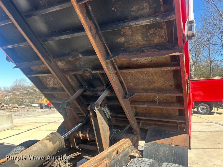 image for item FC5228 2010 International WorkStar 7400 dump truck