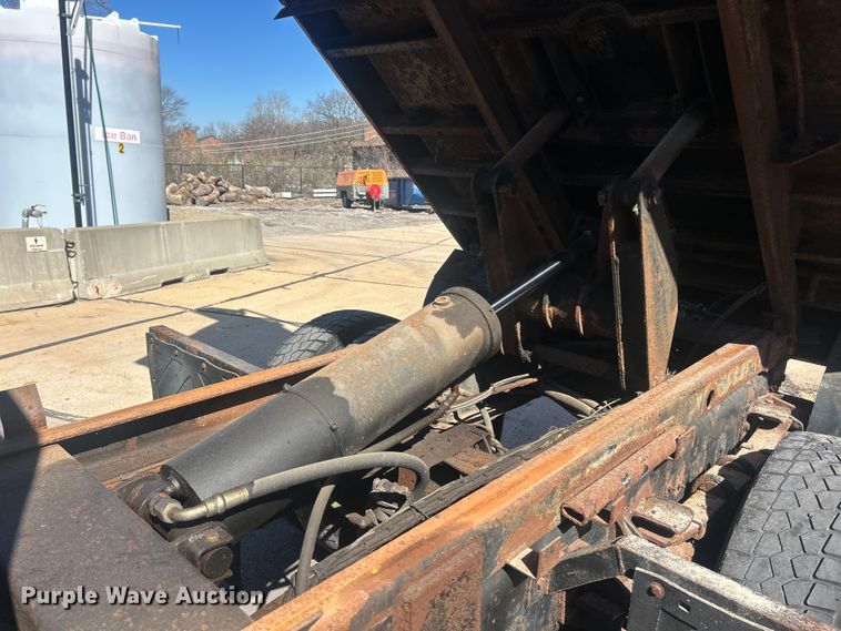 image for item FC5228 2010 International WorkStar 7400 dump truck