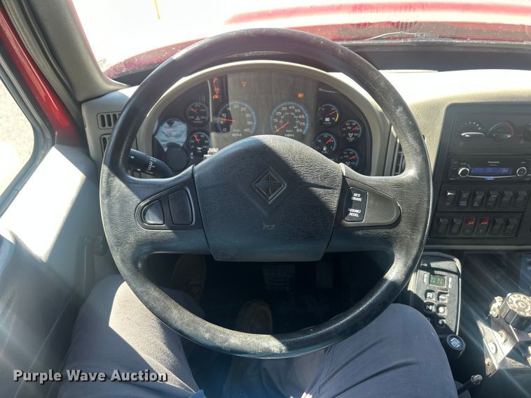 image for item FC5228 2010 International WorkStar 7400 dump truck