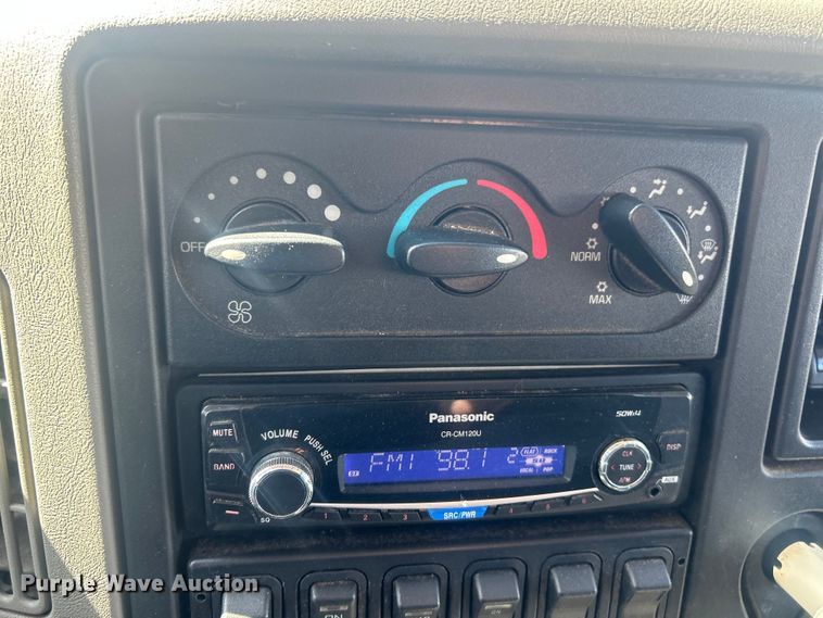 image for item FC5228 2010 International WorkStar 7400 dump truck