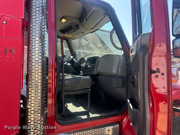 image for item FC5228 2010 International WorkStar 7400 dump truck