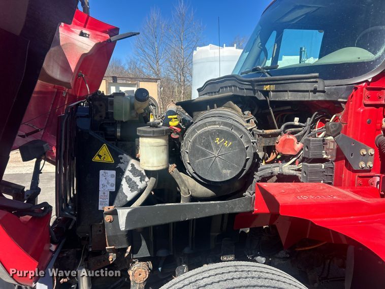 image for item FC5228 2010 International WorkStar 7400 dump truck