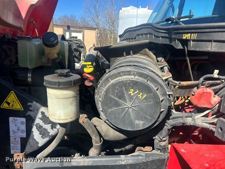 image for item FC5228 2010 International WorkStar 7400 dump truck