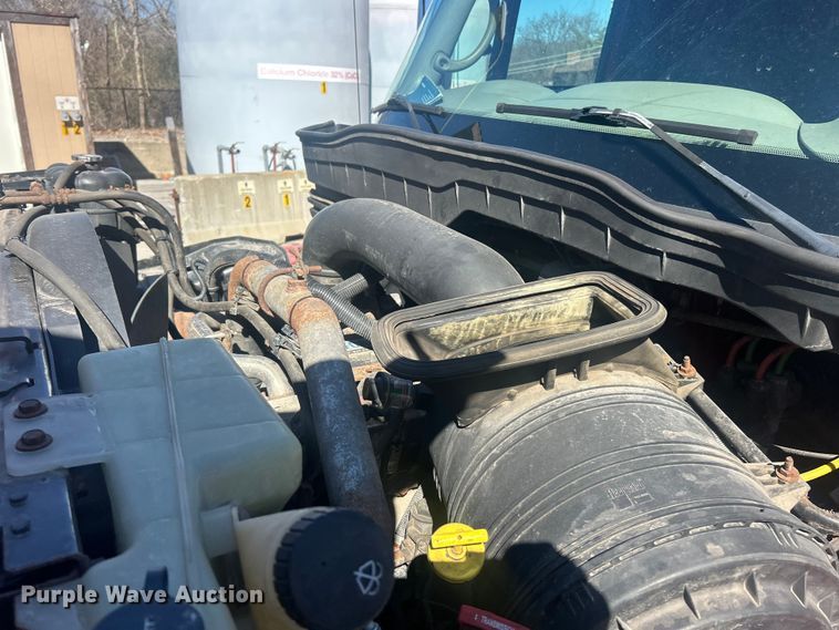 image for item FC5228 2010 International WorkStar 7400 dump truck