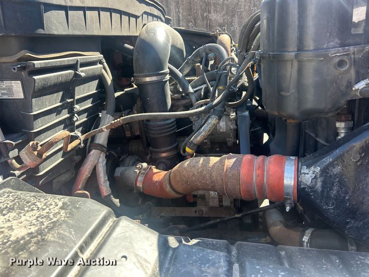 image for item FC5228 2010 International WorkStar 7400 dump truck