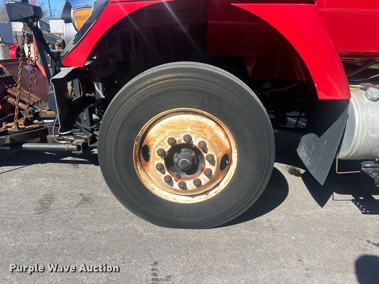 image for item FC5228 2010 International WorkStar 7400 dump truck