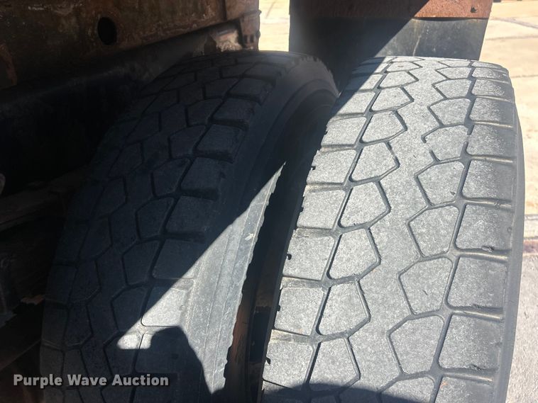 image for item FC5228 2010 International WorkStar 7400 dump truck