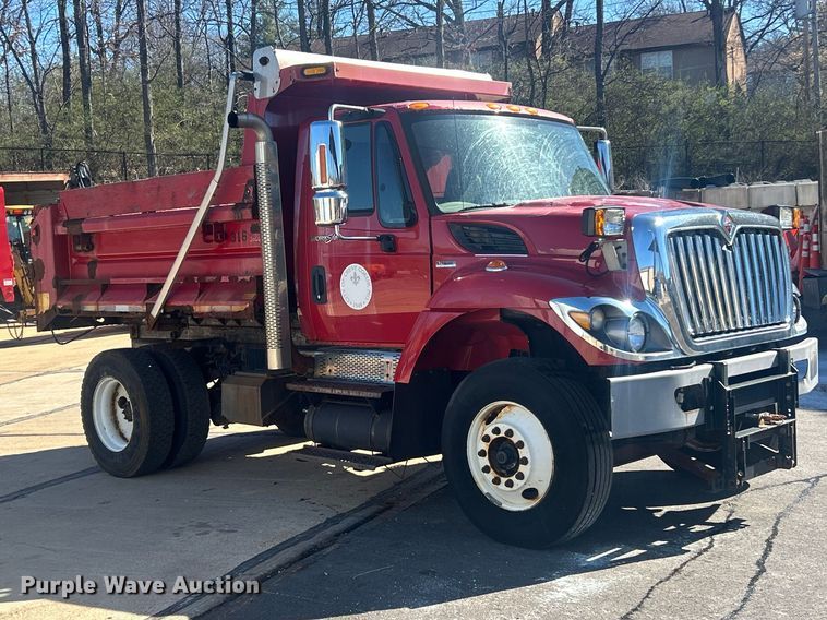 image for item FC5229 2011 International WorkStar 7300 dump truck