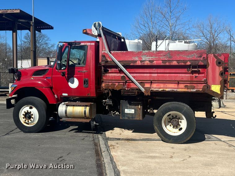image for item FC5229 2011 International WorkStar 7300 dump truck