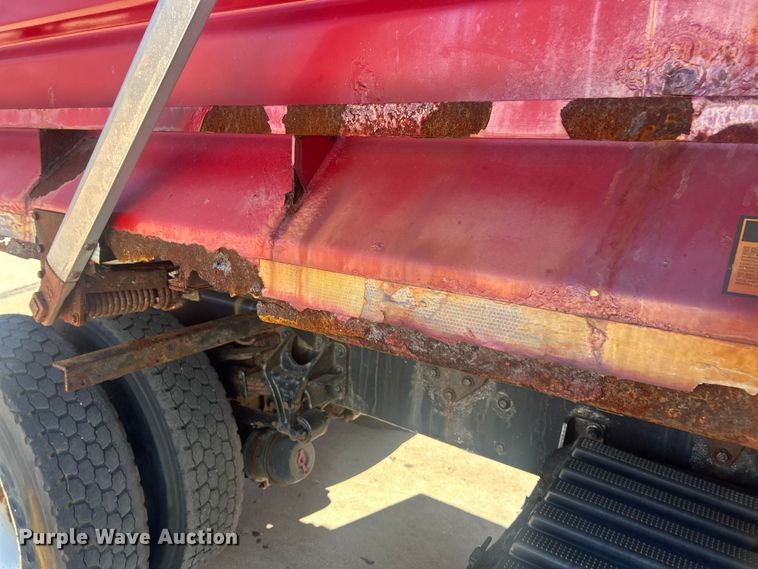 image for item FC5229 2011 International WorkStar 7300 dump truck